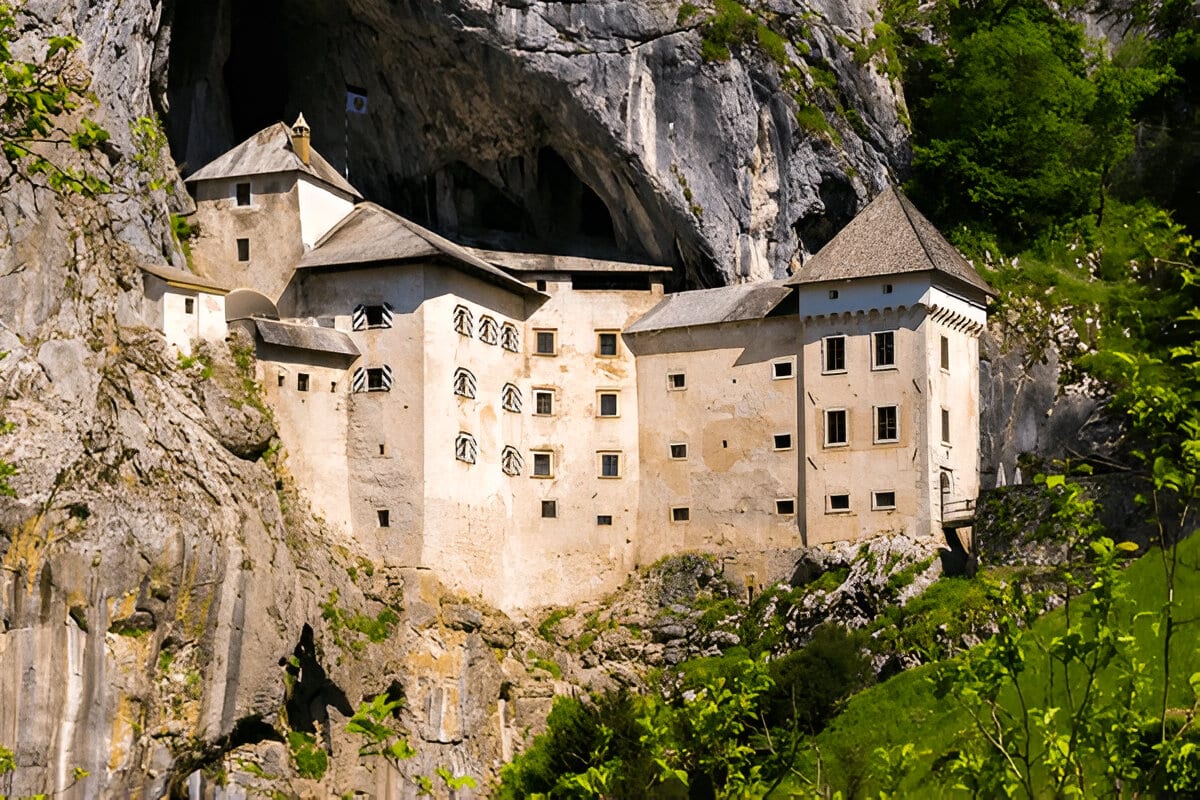 Castelo Predjama-Predjama